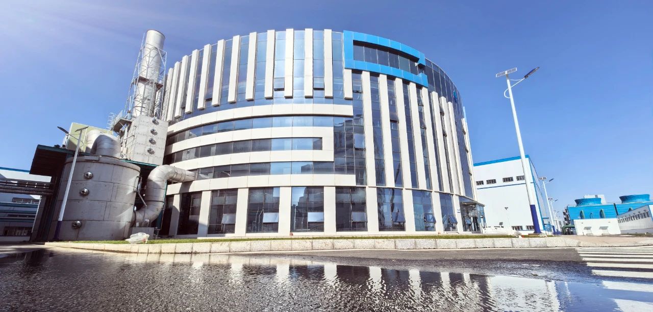 發(fā)酵車間外立面.jpg 發(fā)酵車間外立面.jpg